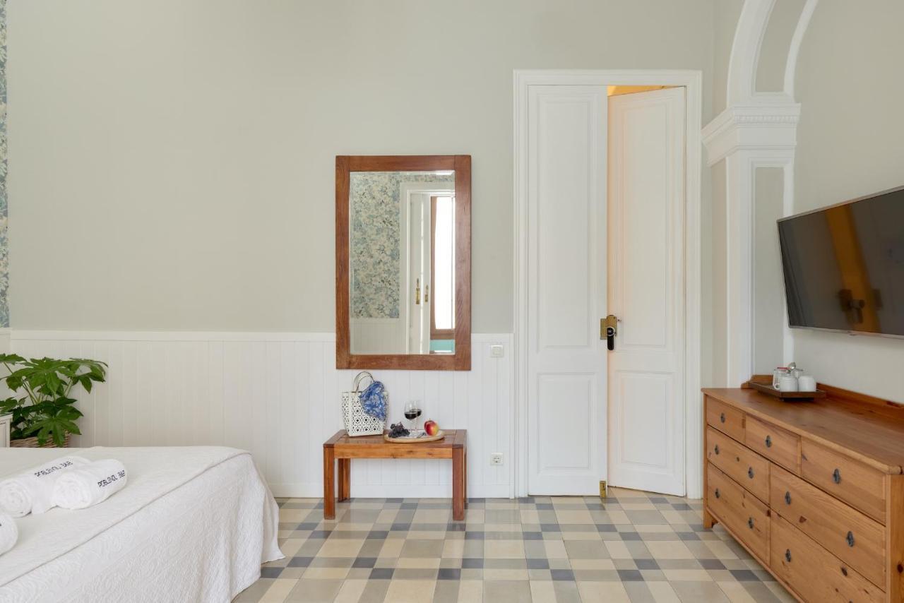Hostal Poblenou Barcelona Bagian luar foto