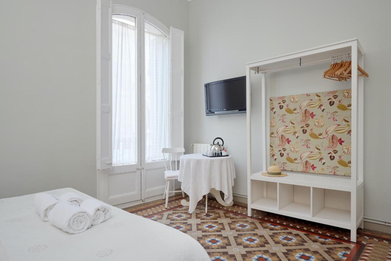 Hostal Poblenou Barcelona Bagian luar foto