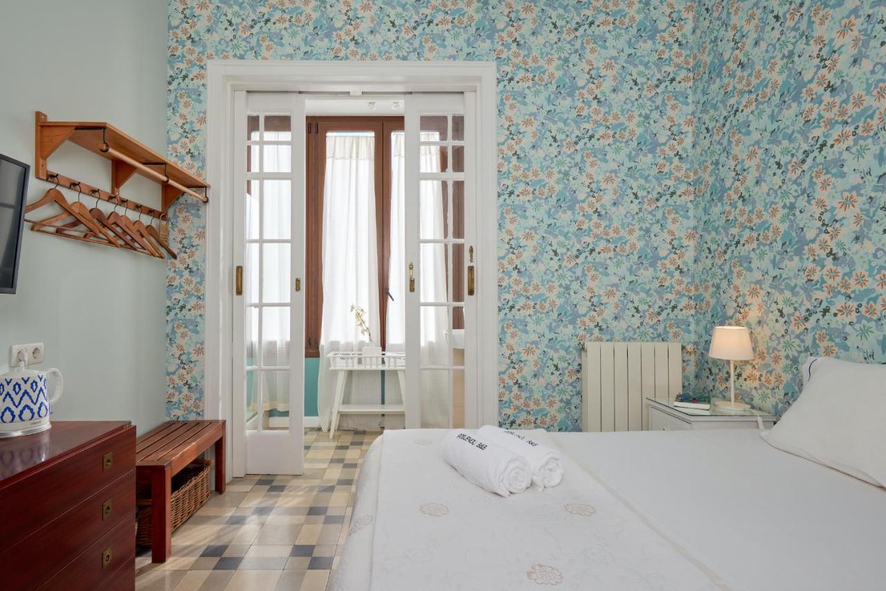Hostal Poblenou Barcelona Bagian luar foto