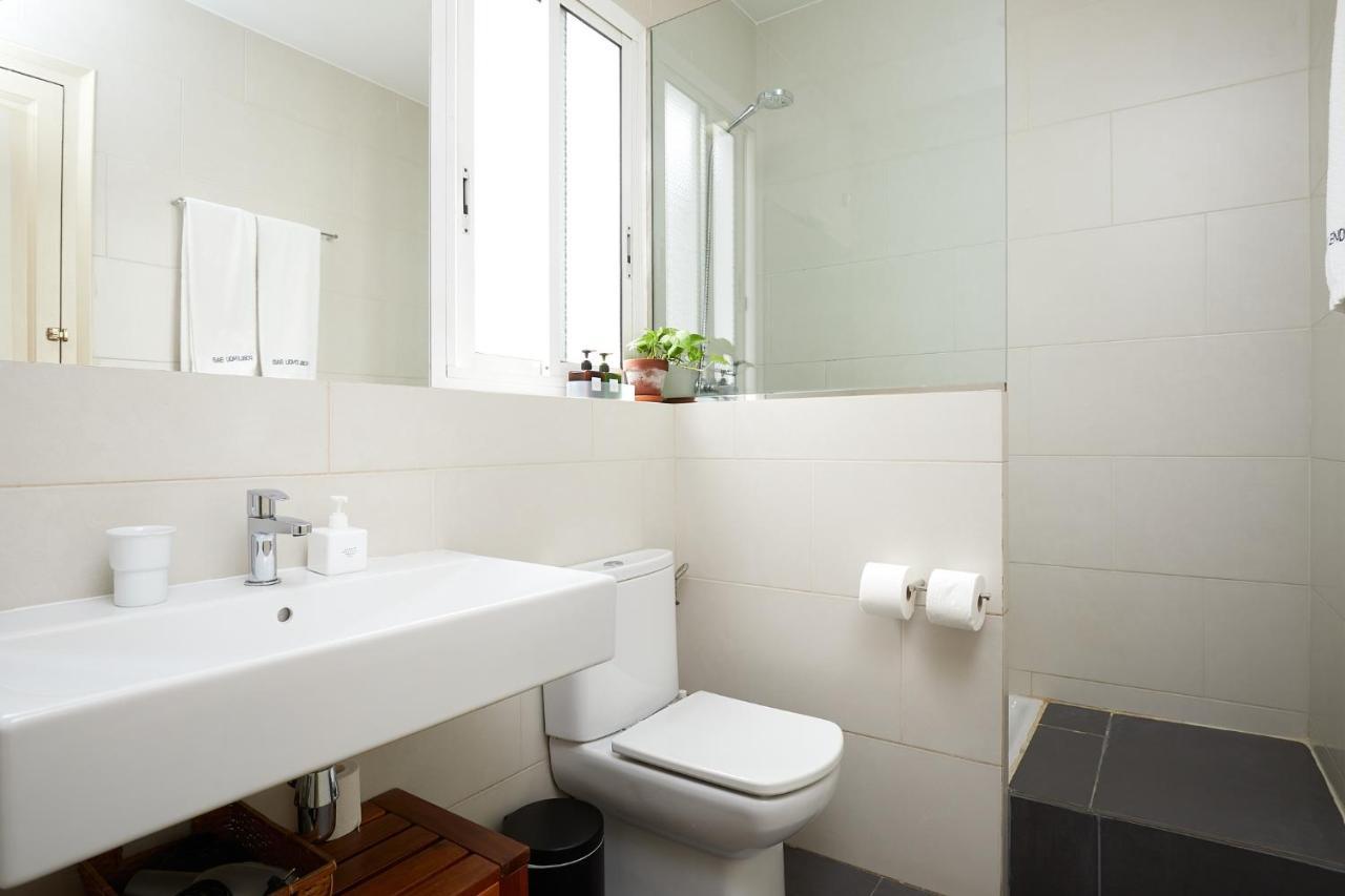 Hostal Poblenou Barcelona Bagian luar foto